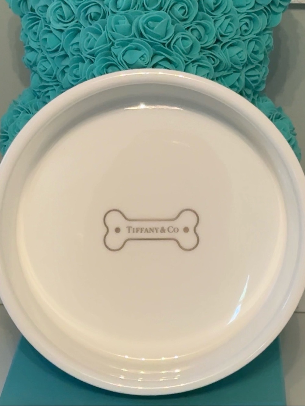 Brand new Tiffany & Co Dog Bowl in Large size - Picture 3 of 8